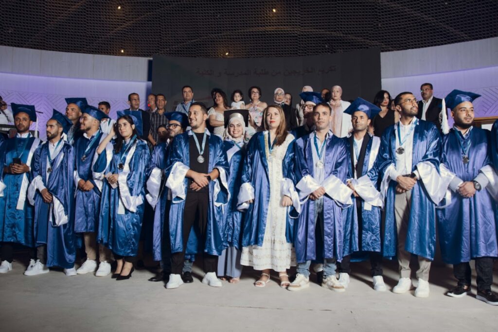 Cérémonie de remise des diplômes à l’UAS avec les étudiants diplômés